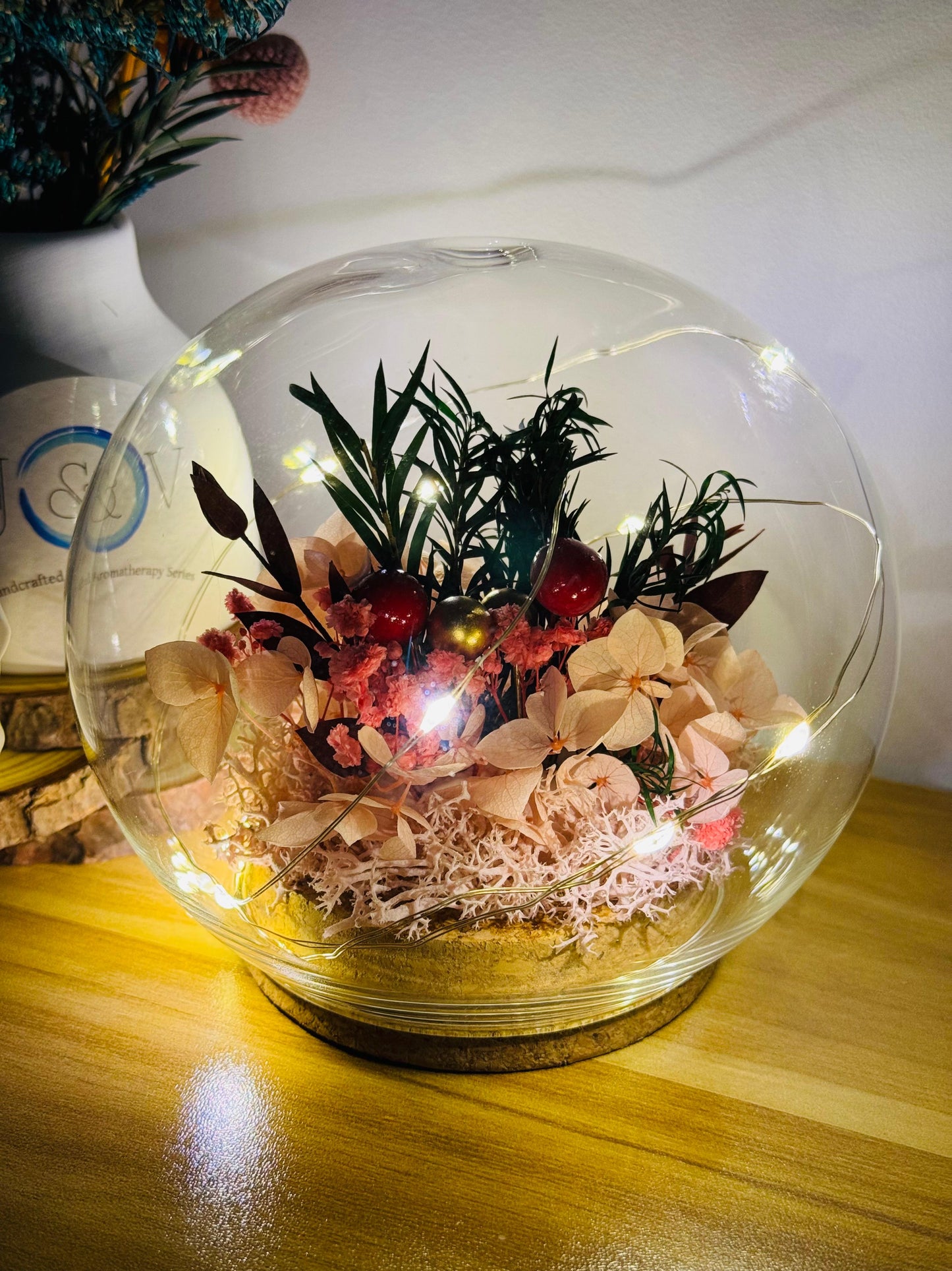 Blossom Glass Dome Lamp USB Plug-in (Floral)